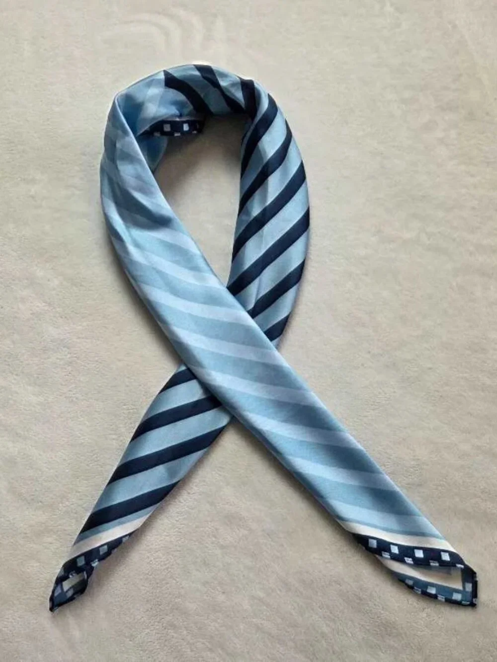 New Anthropologie blue two-tone diagonal stripe scarf